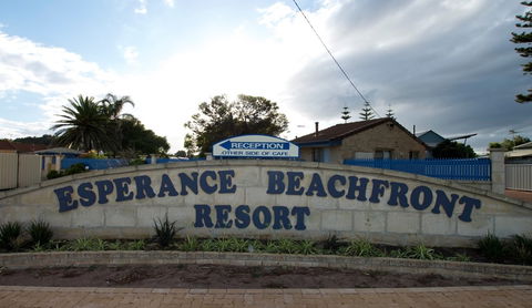 Esperance Beachfront Resort - Tourism Cairns 3