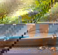 Adelaide Hills Retreats - The Nest - Tourism Cairns