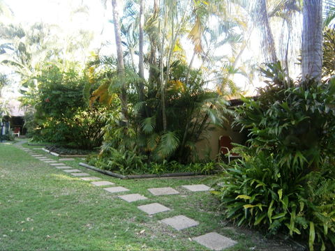 Balgal Beach Holiday Units - Tourism Cairns 1