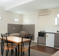Bishop's Lodge - Tourism Cairns