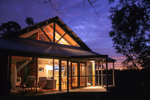 Bombah Point Eco Cottages - Tourism Cairns 1
