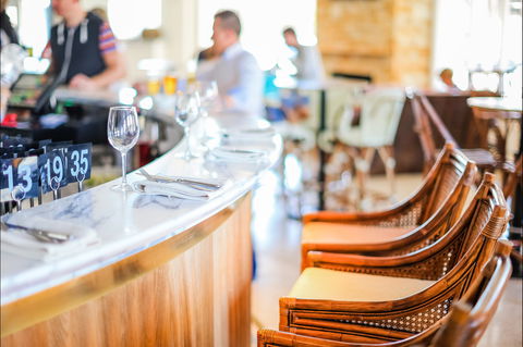 Charing Cross Hotel Waverley - Tourism Cairns 1