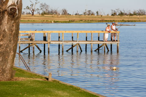 DC On The Lake - Tourism Cairns 1