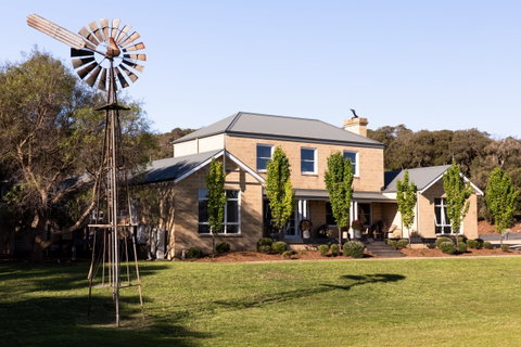 Fingal House - Tourism Cairns 0