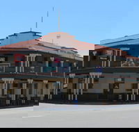 Hotel Boston - Tourism Cairns