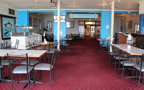 Hotel Boston - Tourism Cairns 2