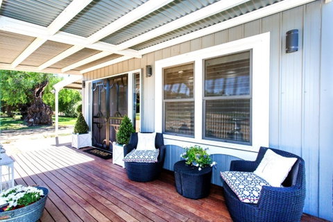 Keswick Cottage - Tourism Cairns 0