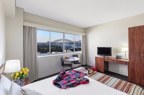 Macleay Hotel - Tourism Cairns 2