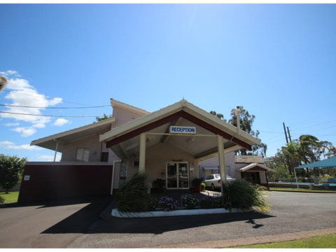 Molly Morgan Motor Inn - Tourism Cairns 1