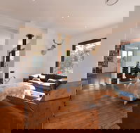 The Parson's Retreat - Tourism Cairns