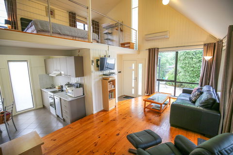 Allambie Cottages - Tourism Cairns 1