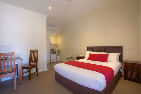Amaroo Motel - Tourism Cairns 0