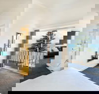 Bay 10 - Port Lincoln - Tourism Cairns