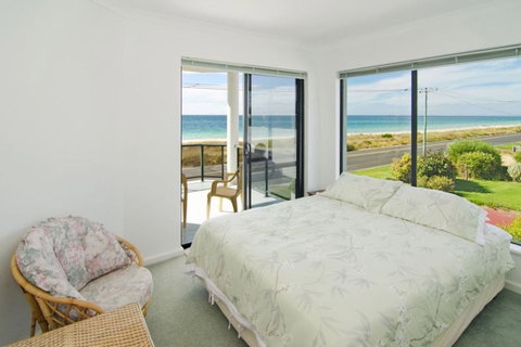 Bayside Beauty - Tourism Cairns 2