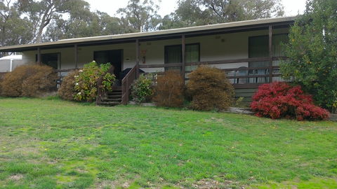 Emerald Park Holiday Farm - Tourism Cairns 0