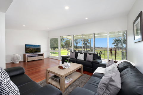 Ironbark Retreat - Tourism Cairns 2