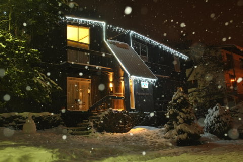Kilimanjaro Alpine Apartments - Tourism Cairns 1