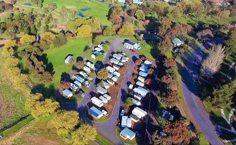 Lake Colac Caravan Park - Tourism Cairns 0