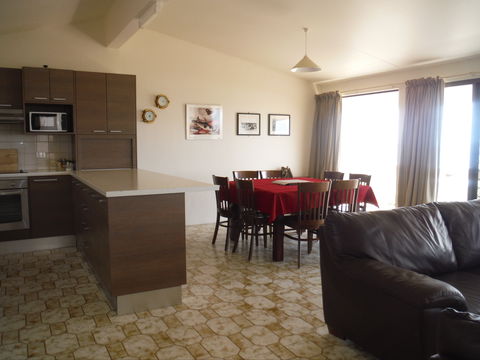 Moonta Bay Beach Villa 3 - Tourism Cairns 2