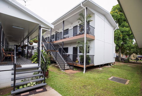Palm Island Motel - Tourism Cairns 2