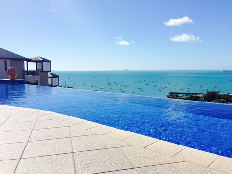 Pinnacles Resort - Tourism Cairns 1