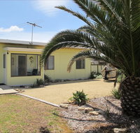 Seahorse Beach Shack - Tourism Cairns