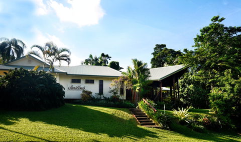 Sealords Boutique Accommodation And Breakfast - Tourism Cairns 2