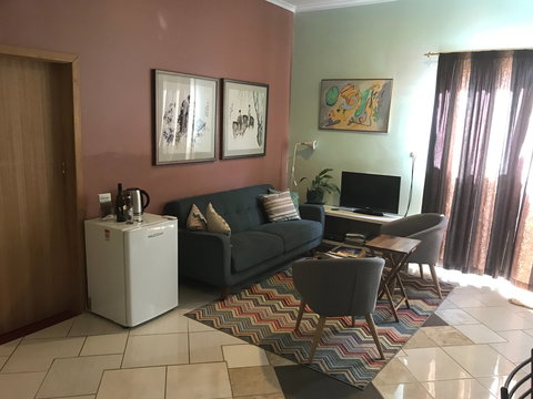 Skywatch Observatory Domestays - Tourism Cairns 0