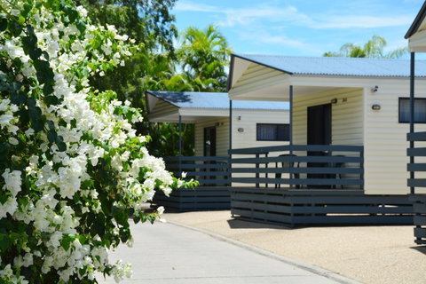 Southside Holiday Village - Tourism Cairns 0