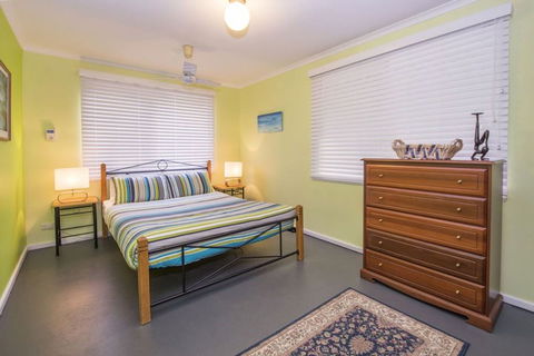 Swell Shack - Tourism Cairns 1