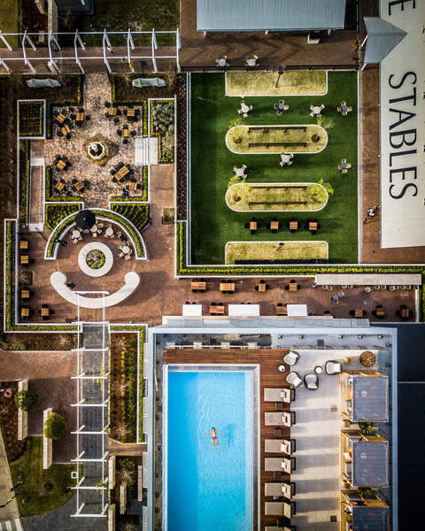 The William Inglis Hotel - Tourism Cairns 0