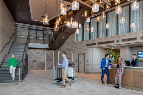 The William Inglis Hotel - Tourism Cairns 1