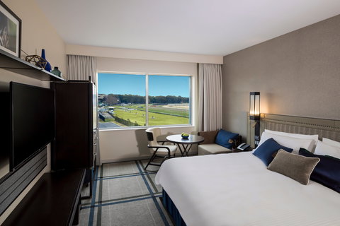 The William Inglis Hotel - Tourism Cairns 2