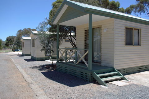 Acclaim Gateway Tourist Park - Tourism Cairns 1
