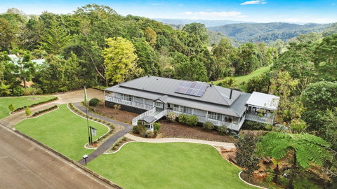 Avocado Grove BnB - Tourism Cairns 0