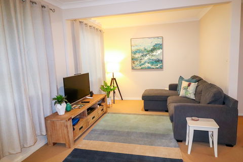 Beachside Cottage At Blacksmiths - Tourism Cairns 1