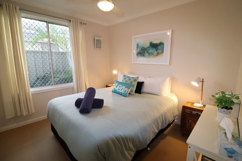 Beachside Cottage At Blacksmiths - Tourism Cairns 2