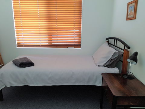 Blue Manna Waters - Apartment B - Tourism Cairns 2