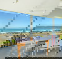 Chiton on the Rocks - Breathtaking Panoramic Coastal Views - Tourism Cairns