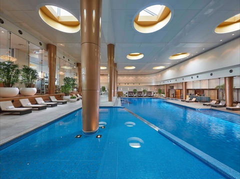 Crown Towers Melbourne - Tourism Cairns 2