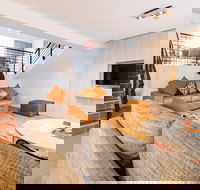 Emu Walk Apartments - Tourism Cairns