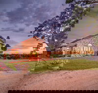 Honeysuckle Rise Country Accommodation - Tourism Cairns