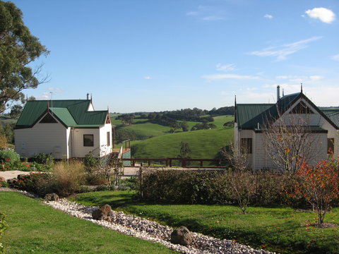 Loves Lane Cottages - Tourism Cairns 1