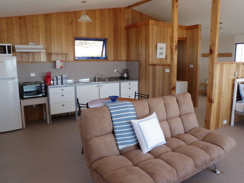 Marrawah Beach House - Tourism Cairns 2