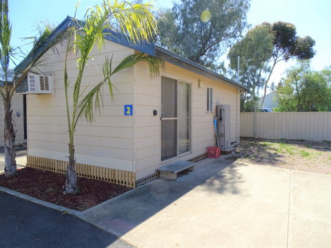 Moonta Bay Cabins - Cabin 2 - Tourism Cairns 0