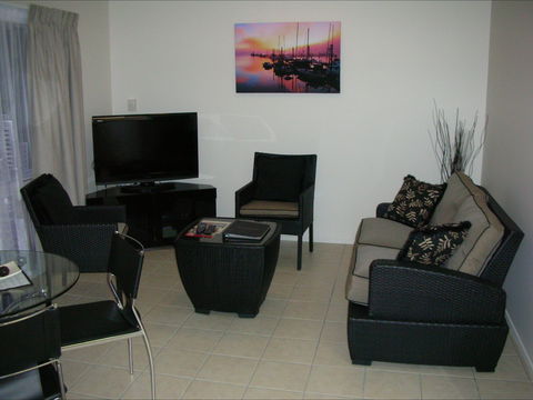 Palm View Holiday Apartments - Tourism Cairns 0