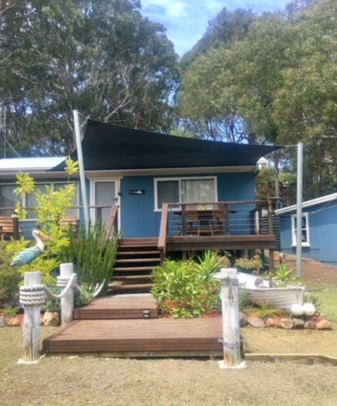 Retro Cottage - Tourism Cairns 0