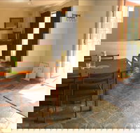 Stopover On Ocean Avenue - Tourism Cairns