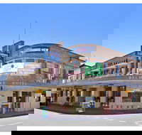 The Belmore Hotel - Tourism Cairns