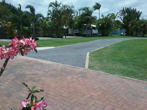 The Palms Hervey Bay - Tourism Cairns 1